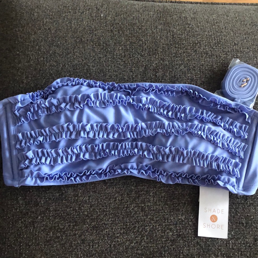 Women’s bathing suit top